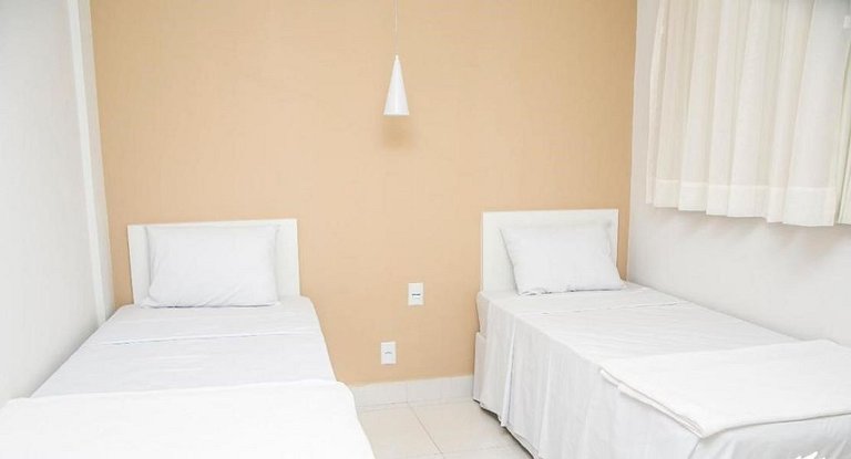 Apartamento Resort do Lago com roupas cama e banho