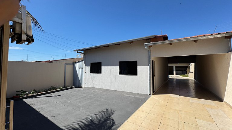 Casa c/ 3 quartos completa com piscina aquecida