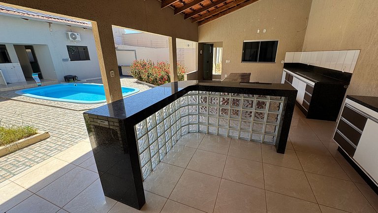 Casa c/ 3 quartos completa com piscina aquecida