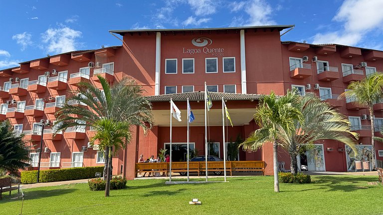 Cond Lagoa Quente Hotel